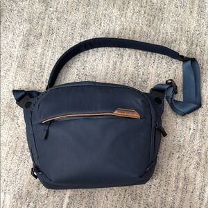 Peak Design Everyday Sling 6L Camera Bag Navy